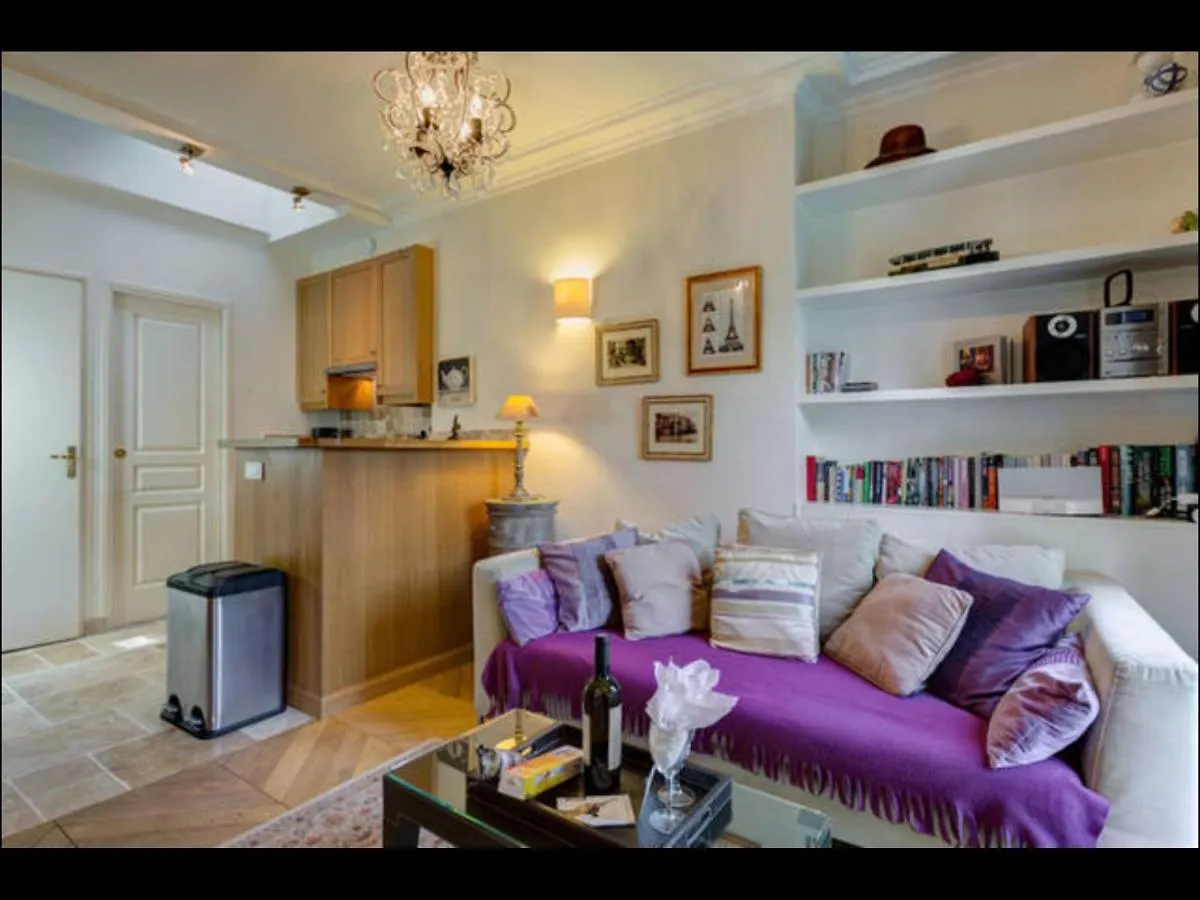 Chablis Apartment *