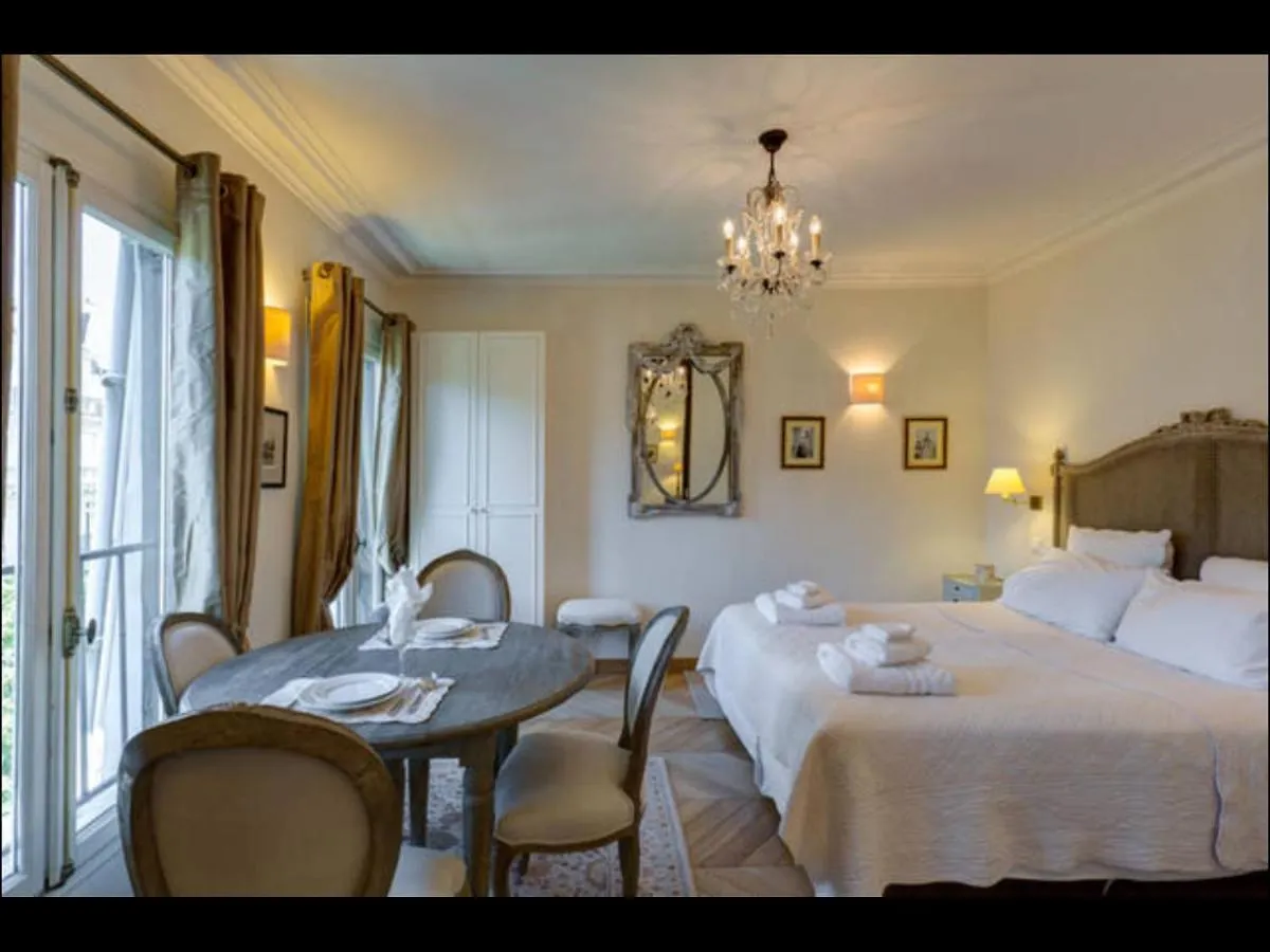 Chablis Apartment